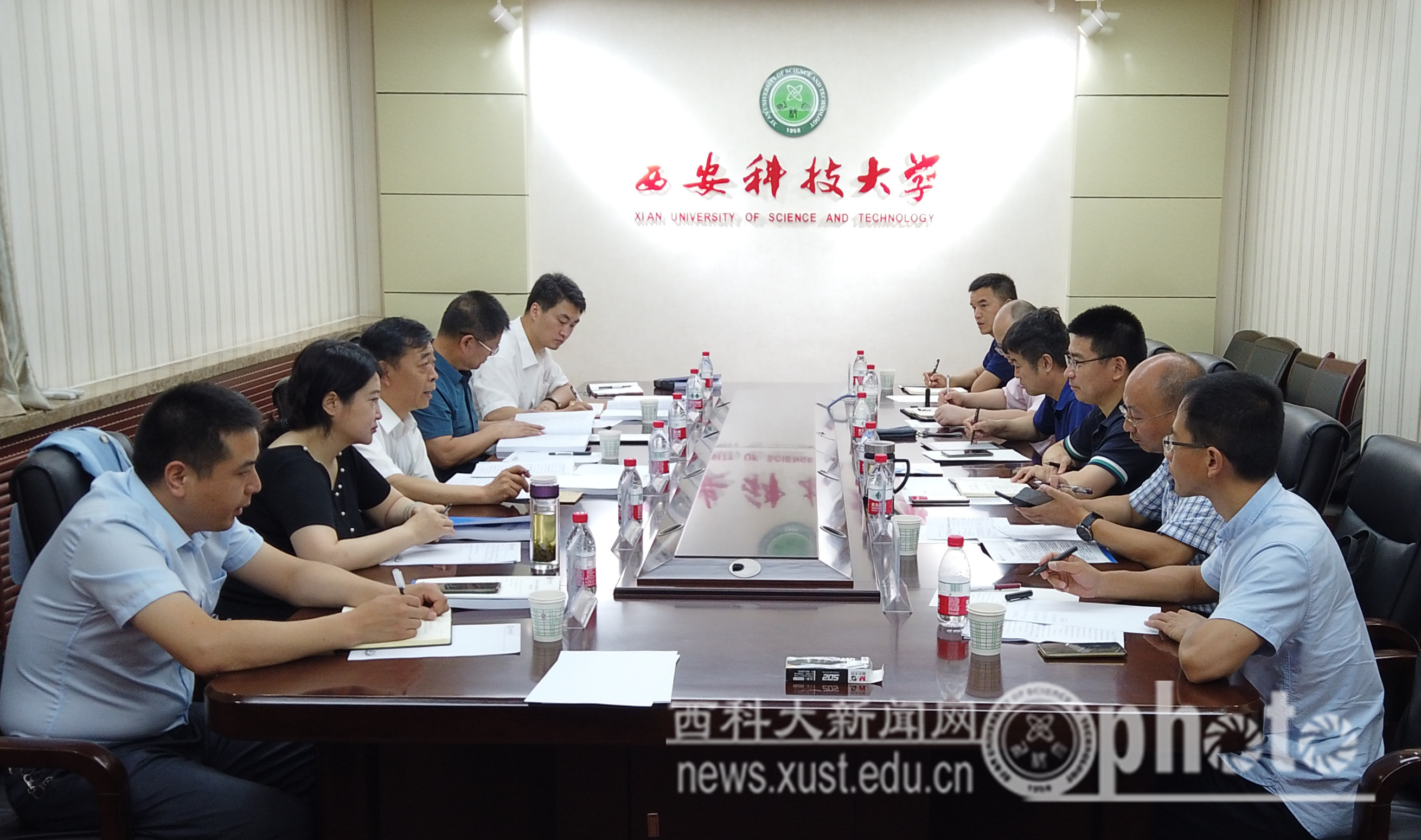 朔州市组织部副部长刘玉峰一行来我校商谈政校企合作事宜