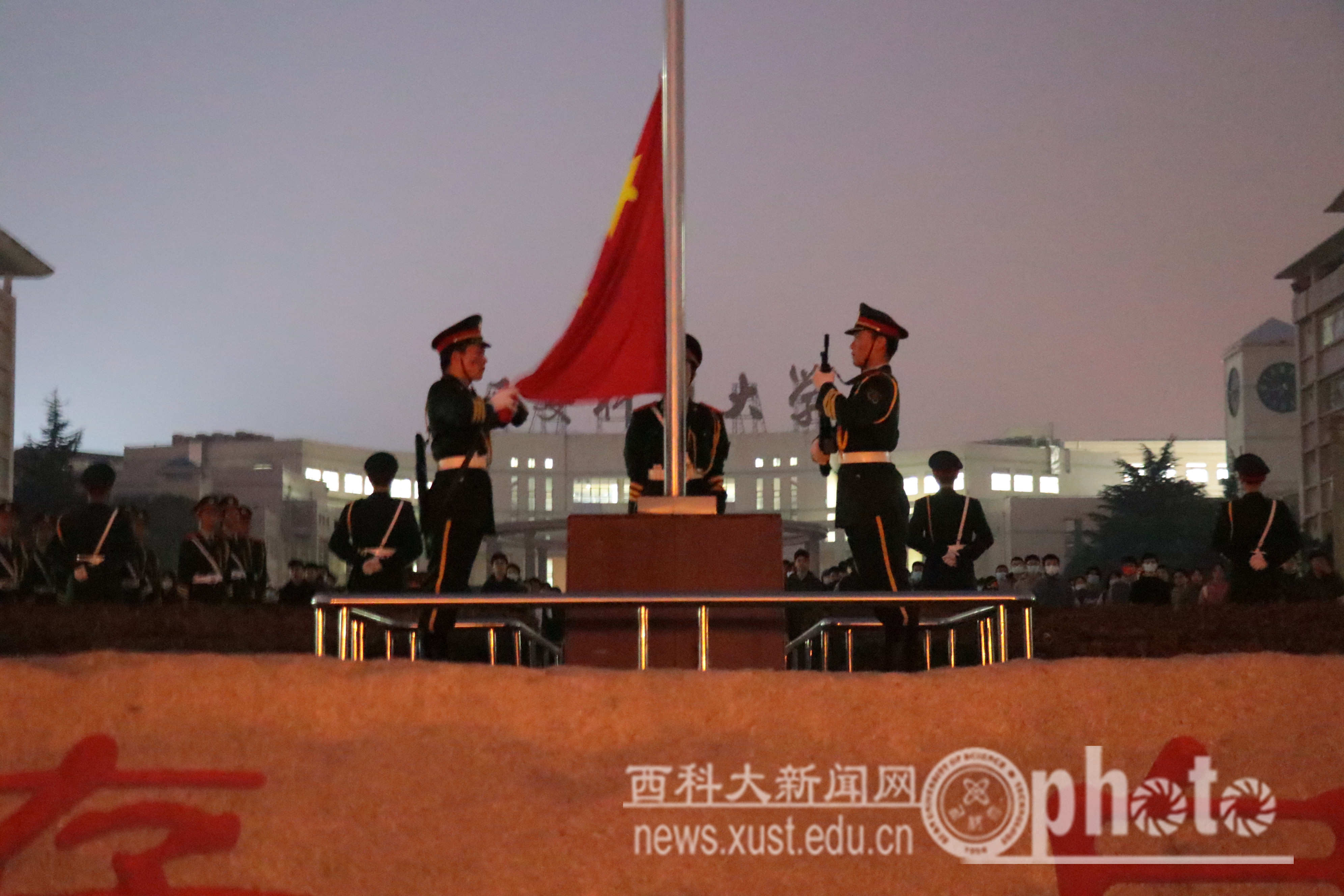 升国旗 (1).JPG