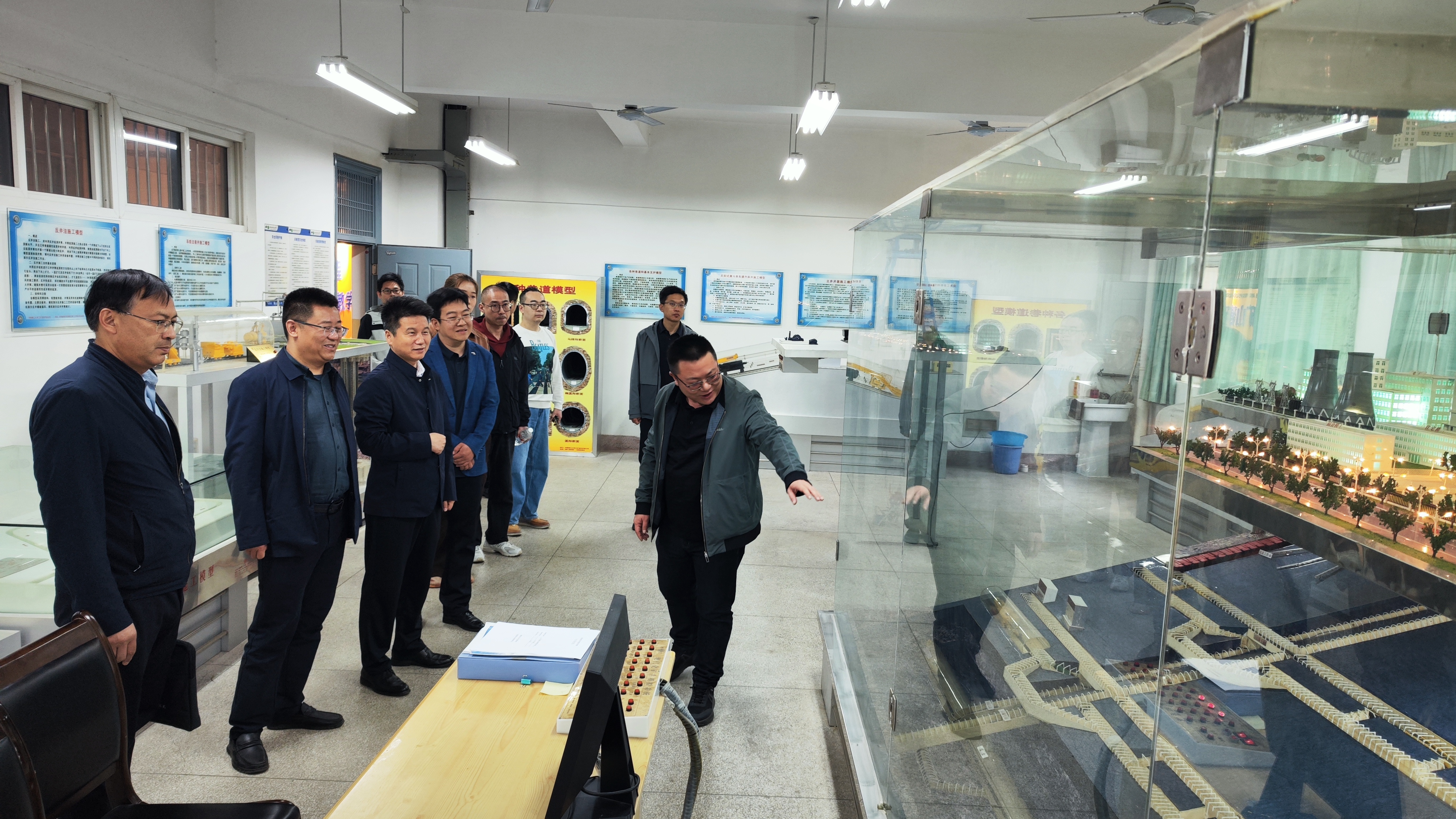 活动图片 (2).jpg